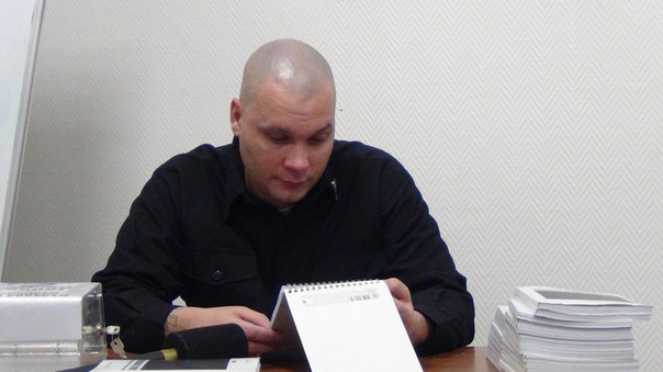 Дмитрий Бобров: Хорошие книги должны легко читаться, увлекать и быть интересными